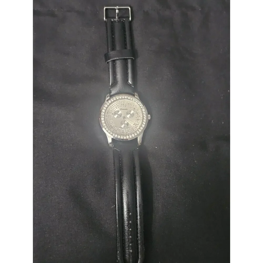44.5mm silver crystal bezel Fashion Analog Quartz watch w/faux Leather Band